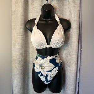 Venus Size D White Bikini Top w/ Large Floral Cupshe HighRise Bottoms: like new.